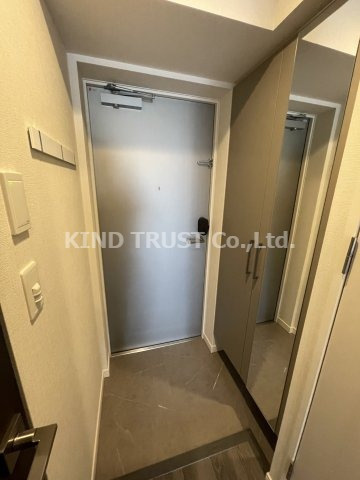 アーバネックス梅田中崎町の玄関|明るい玄関です