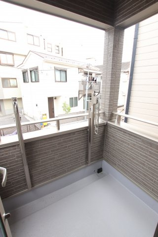 田端3丁目戸建貸家のバルコニー