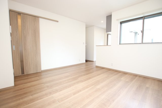 田端3丁目戸建貸家の居間・リビング