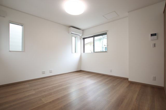 田端3丁目戸建貸家の居間・リビング