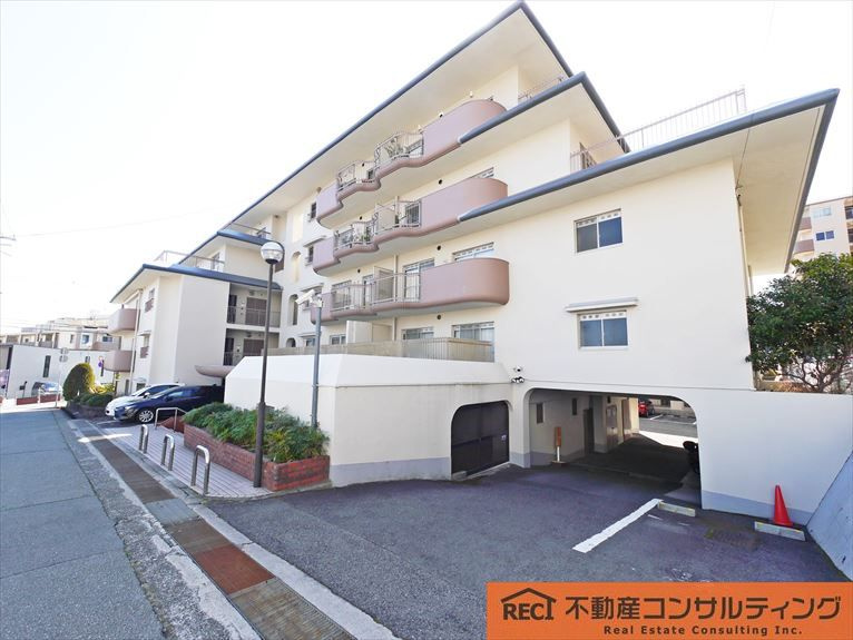 芦屋朝日ヶ丘レックスマンション1号棟の外観|エレベーター有