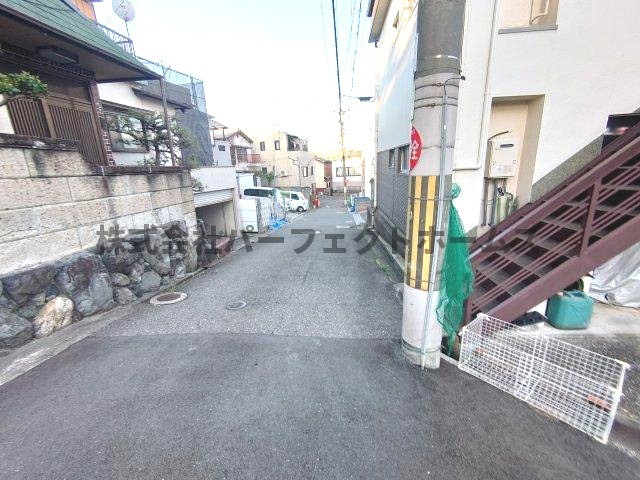 仲マンションの周辺