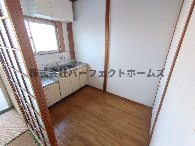 仲マンションの居間・リビング|使いやすい居間です