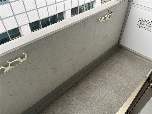 【バルコニー】