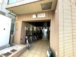 【エントランス】