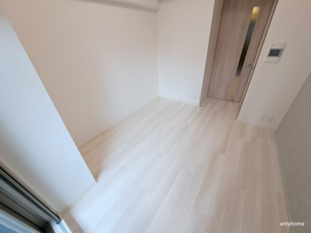プレサンス松屋町ヴィゴラス 仲介手数料無料の居間・リビング