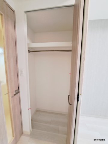 プレサンス松屋町ヴィゴラス 仲介手数料無料の収納
