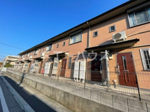 千葉市花見川区幕張本郷６丁目のアパート