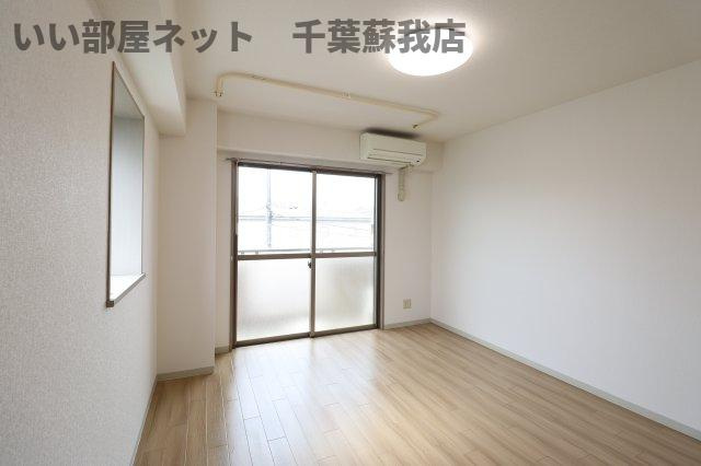 グレイス司の洋室|明るい洋室です