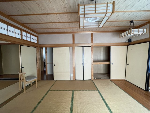 津山市山北　中古住宅　７LDK＋納戸の和室|１F 板間付和室