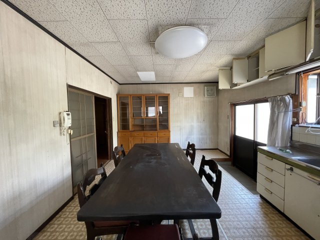 津山市山北　中古住宅　７LDK＋納戸のキッチン