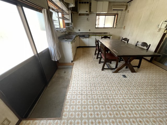 津山市山北　中古住宅　７LDK＋納戸のキッチン