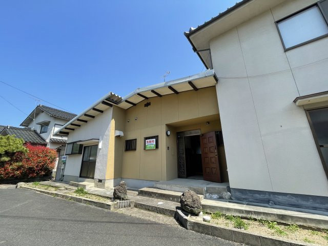 津山市山北　中古住宅　７LDK＋納戸の外観