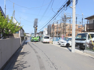 【前面道路含む現地写真】
