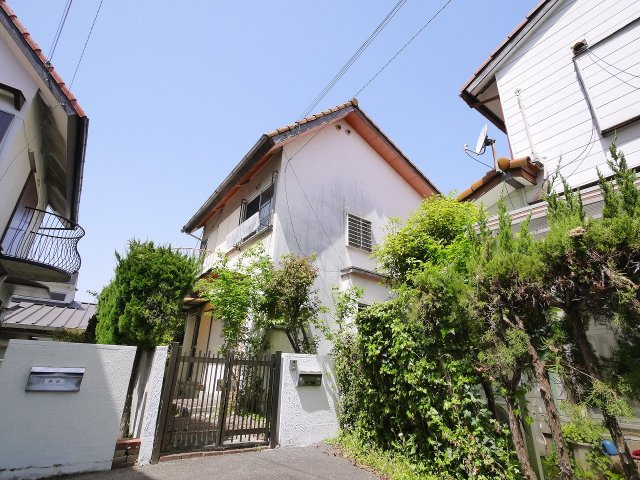 神殿町戸建ての外観