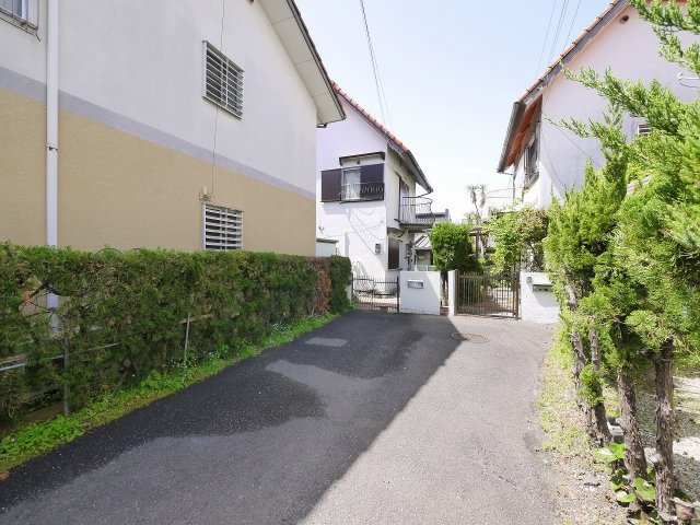神殿町戸建ての周辺