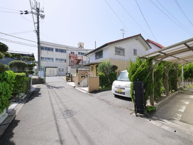 神殿町戸建ての周辺