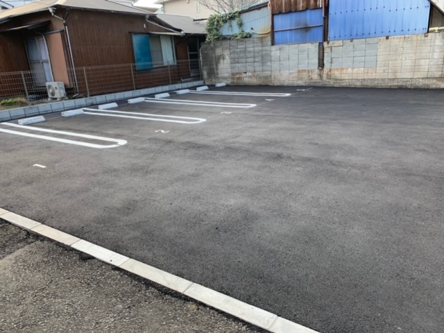 HILLS _HARAの駐車場