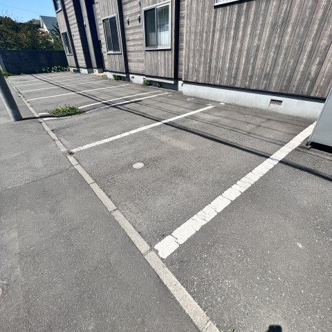 novelの駐車場