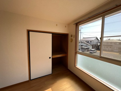 【収納】 | ユトリロ北山2 | 南側洋室押入（※写真はイメージです、現況優先となります）