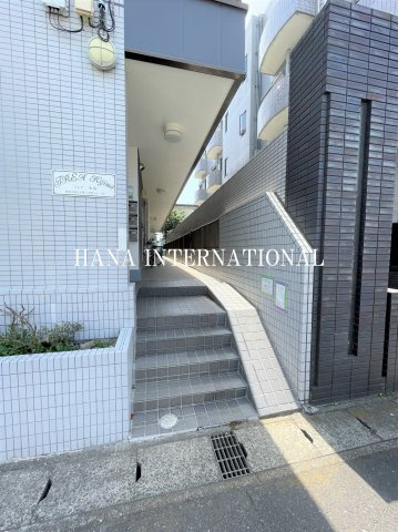 フレア木島のエントランス