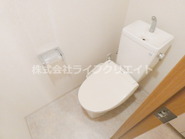 EIGHTY-EIGHT・Hinoのトイレ