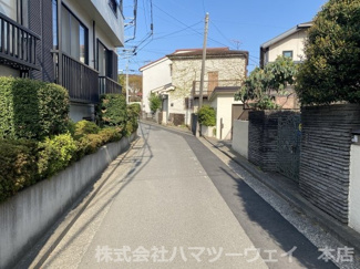 【前面道路含む現地写真】