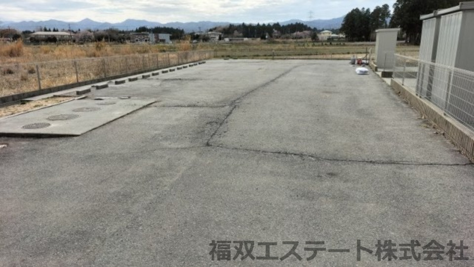 アーバンキャンドルB（家賃半額補助対象）の駐車場|駐車場です