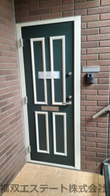 【玄関】 | アーバンキャンドルB（家賃半額補助対象） | 毎日通る玄関はこちらです