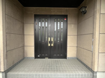 【玄関】 | 香芝市西真美3丁目