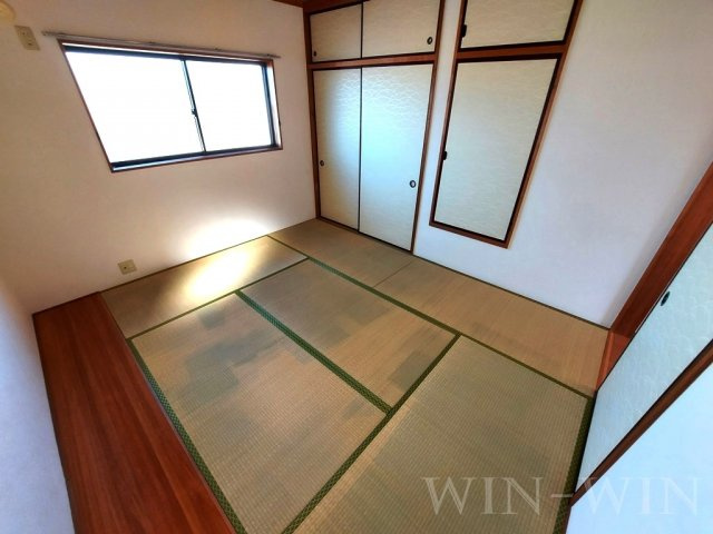 フローレス Cの和室