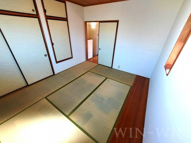 フローレス Cの和室