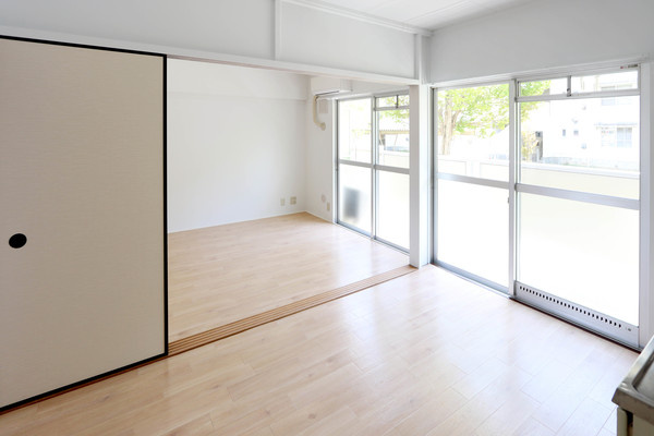 ビレッジハウス白川【キャッシュバック対象】の居間・リビング|使いやすいリビングです