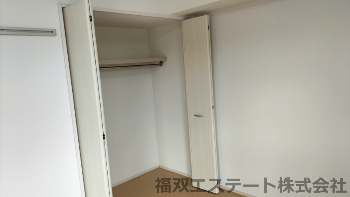アーバンキャンドルB（家賃半額補助対象）の収納|リビング収納