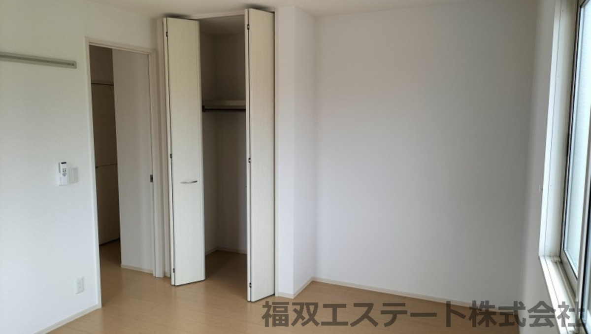 アーバンキャンドルB（家賃半額補助対象）の収納|クローゼット