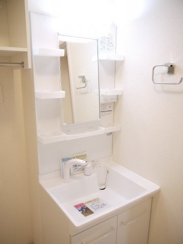 コンフォース　コート　Ｂの洗面所