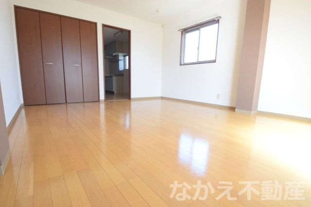 【寝室】 | 落ち着いて過ごせるお部屋なので、寝室にいかがでしょうか
