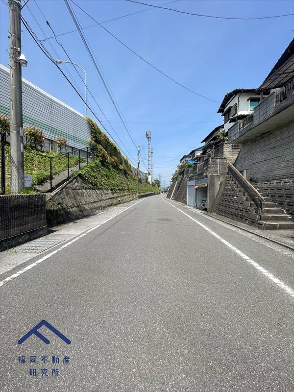太宰府市水城２丁目 　戸建ての前面道路含む現地写真