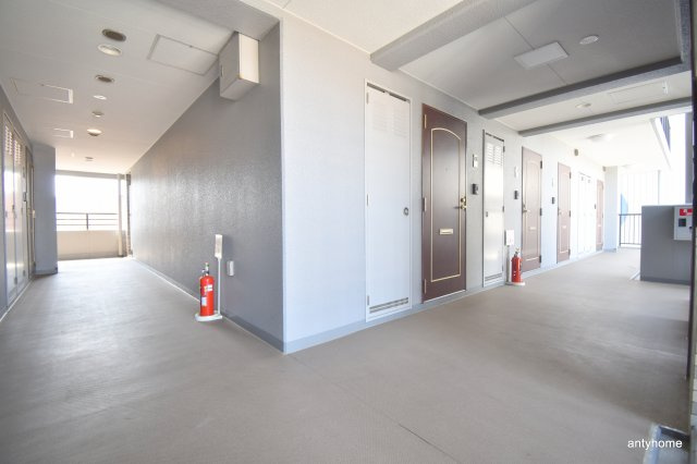 エスリード新大阪第8　仲介手数料無料のエントランス