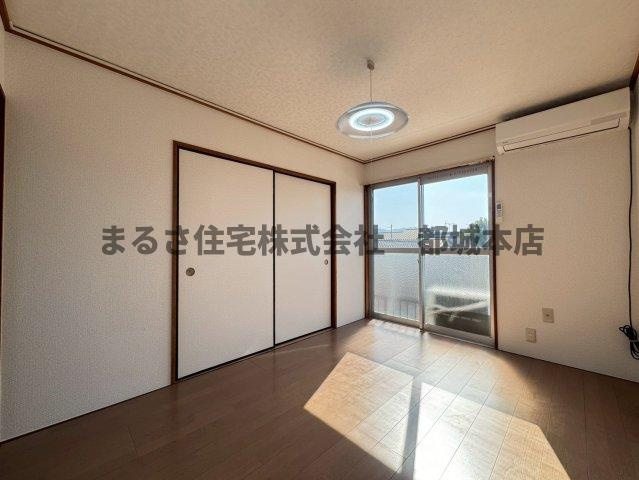 コーポ広原の洋室