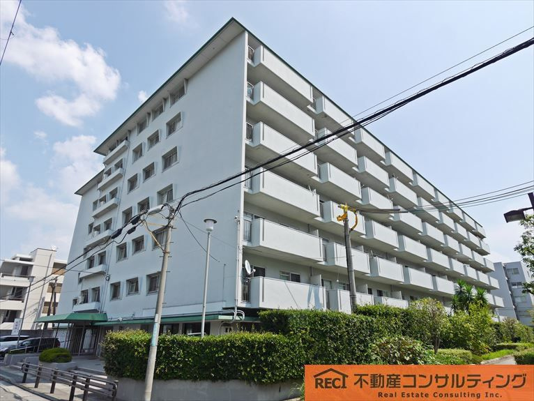 メガロコープ芦屋の外観