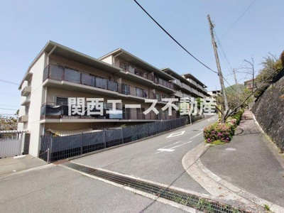 【外観】 | 朝日プラザ生駒西2番館C棟