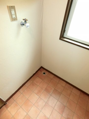 山武市戸田貸家の洗面所|室内洗濯機置き場