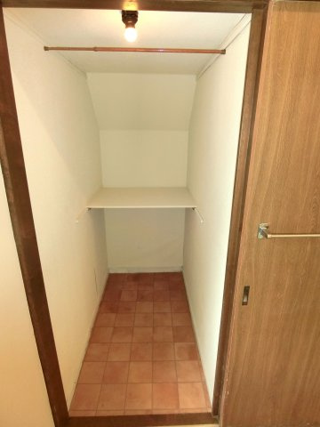 山武市戸田貸家の収納|脱衣所収納