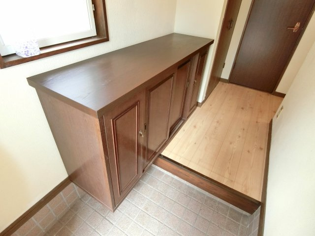 山武市戸田貸家の玄関