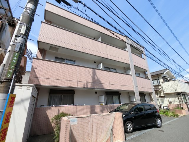 サン・ルピナスの外観