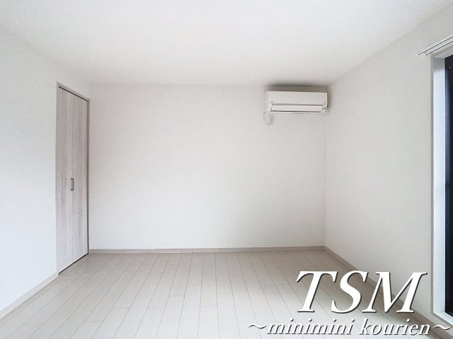 モダンアパートメント枚方三矢町の洋室