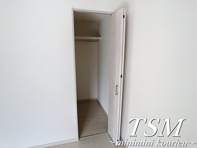 モダンアパートメント枚方三矢町の収納