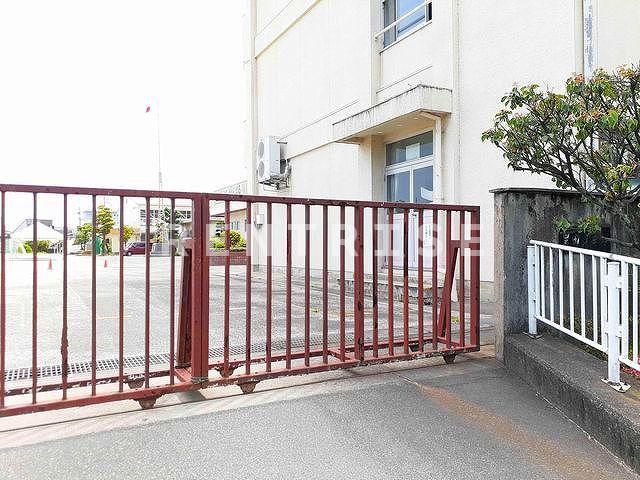 一宮市木曽川町内割田字南出のアパートの寝室|その他