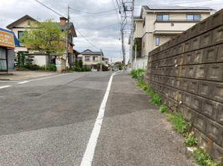 【前面道路含む現地写真】 | 緑区誉田町1丁目　売地　誉田駅